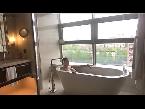❤️ Enorm Babe Leidenschaftlech ruckelt hir Muschi am Buedzëmmer ❤️❌ Russesch Porno bei eis ﹏