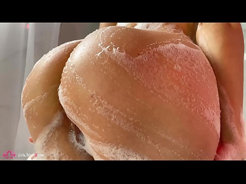 ❤️ Brunette masturbéiert Pussy mat Vibrator fir en intensiven Orgasmus an der Dusch ❤️❌ Russesch Porno bei eis ﹏